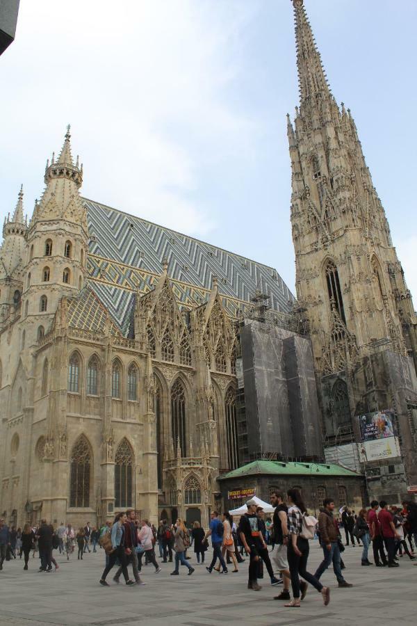Central Vienna Apartment With Unique 40M2 City Garden & Self Check In المظهر الخارجي الصورة